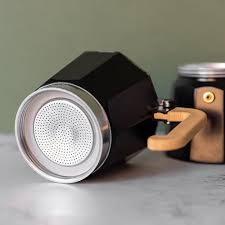 CAFETERA 3TZ NEGRA ASA MADERA